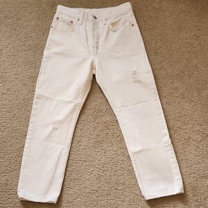 Levi's 501 Distressed Jeans In Cream